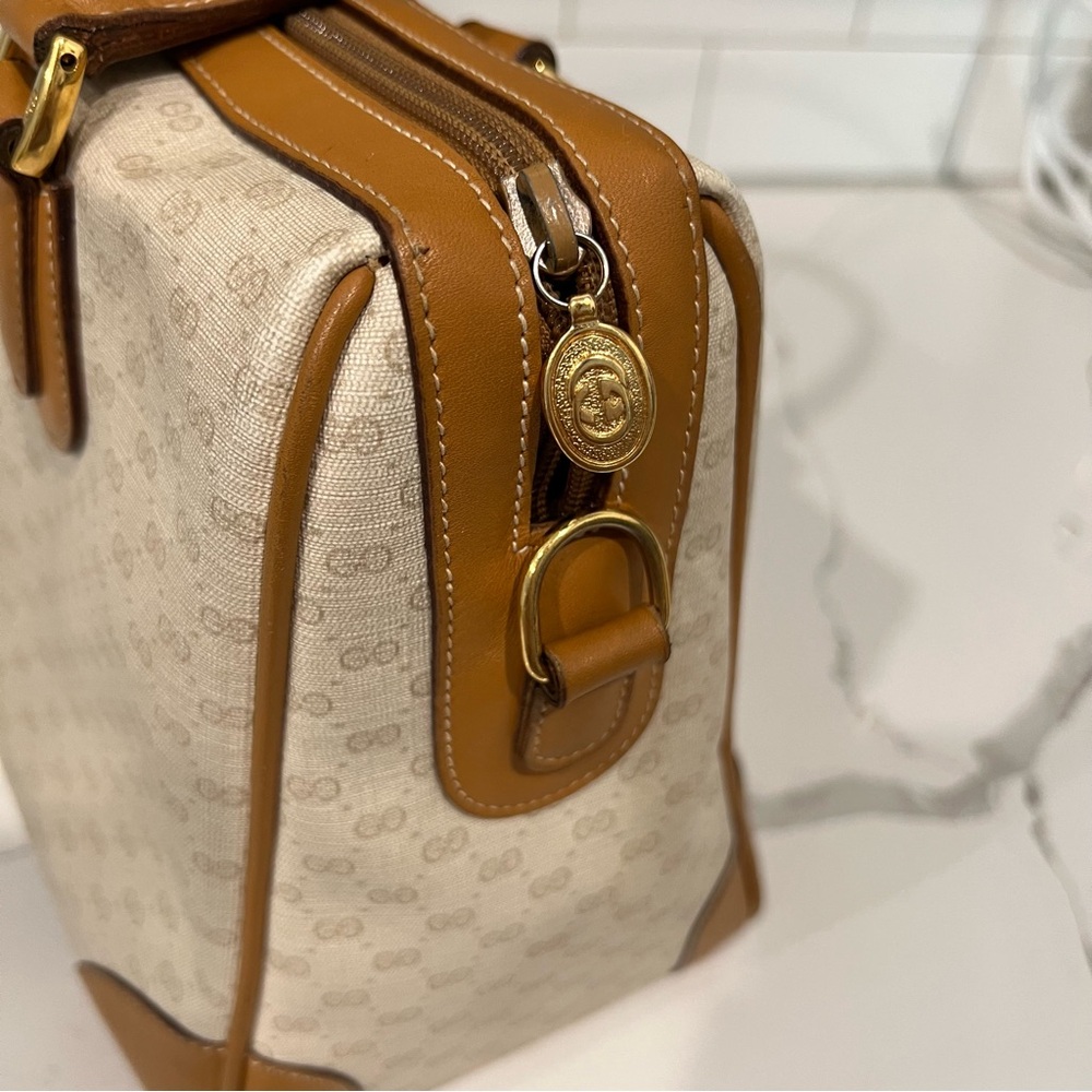 Gucci Beige and Brown Logo Canvas Tote with Matching Wallet - Picture 15 of 16